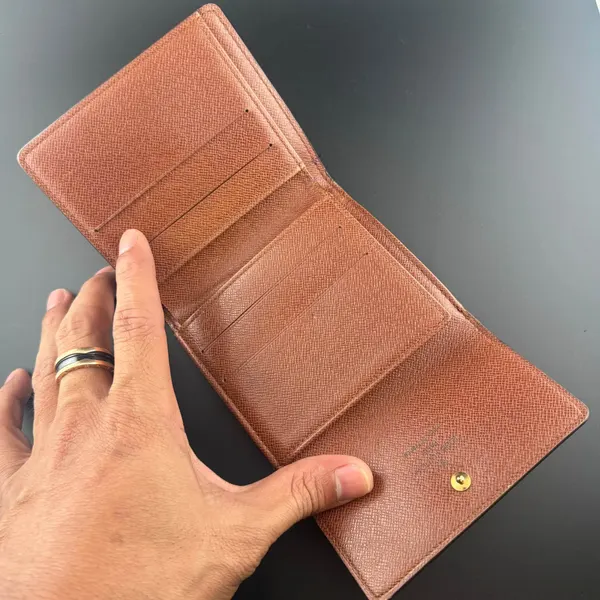Louis Vuitton Monogram wallet หลุดจำนำ รูปที่ 2